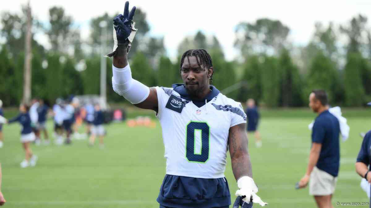 Seahawks' Lawrence confirms this season his last