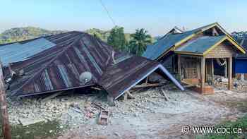 Powerful 7.7 magnitude quake hits off Indonesian coast