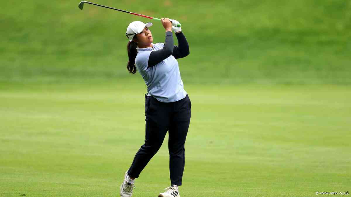 Yubol takes 2nd-round LPGA lead in Portland