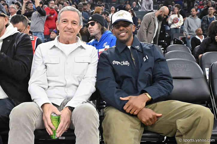 Should Chris Paul be part of Lakers’ front office?