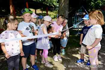 Feierlich eingeweiht: Auf diesem Spielplatz im Erzgebirge werden Kleinkinder glücklich