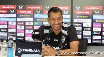 Van Bronckhorst ziet uit naar 'mooi affiche' in De Kuip: 'Blijft altijd bijzonder'