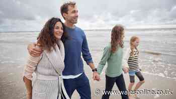 Expert warns about '£3,000' rule when gifting £250 to your children