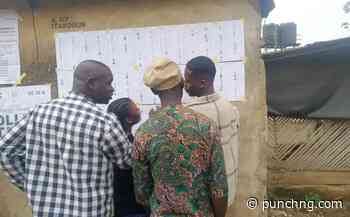 (PHOTOS) Osun 2026: Early arrival of INEC ad hoc staff in Ilesa, accreditation begins