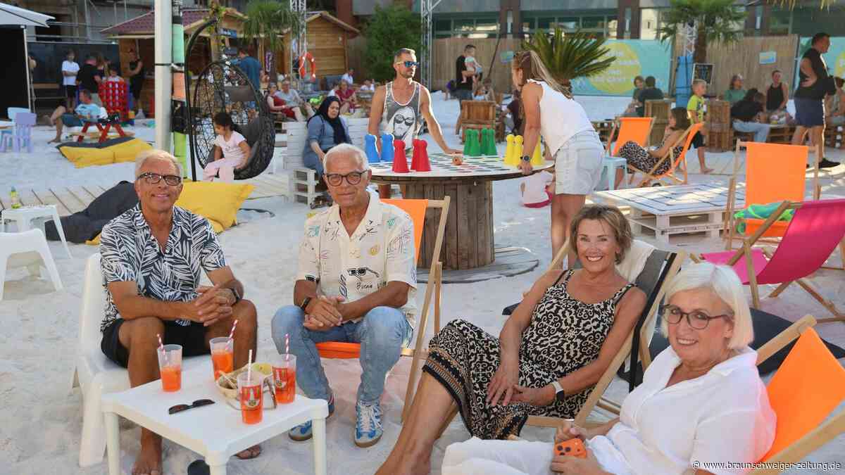 Stadt-Strand startet in Salzgitter: Unsere 45 schönsten Strandfotos von der Party