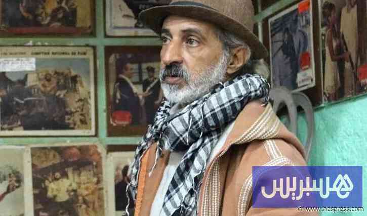 مبارك .. فنان يصون ذاكرة سيدي إفني