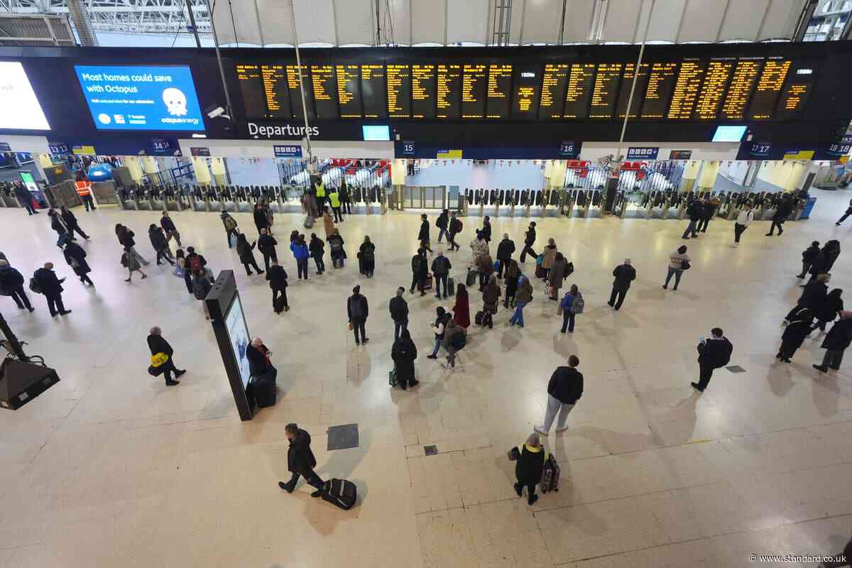 London Waterloo chaos as trackside fire causes major disruption to SWR trains