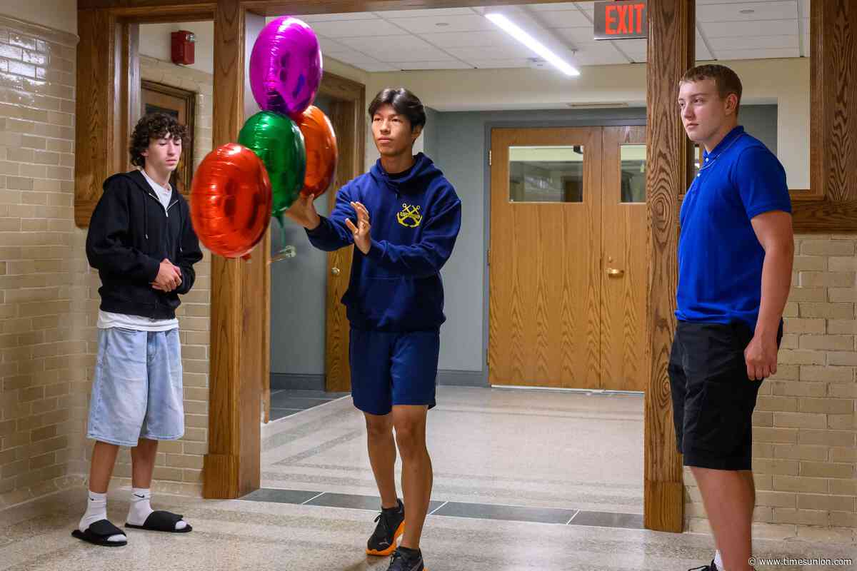 Here's what happened when high school juniors tried to build airships this summer