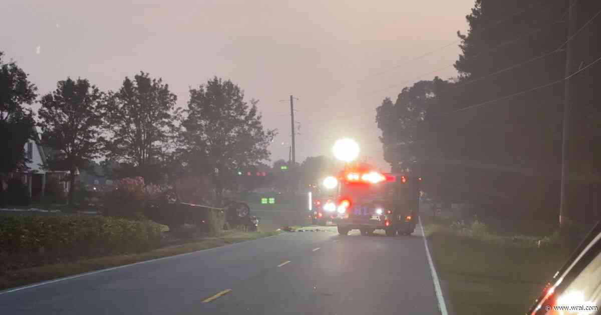 Person killed in crash in southern Johnston County on NC 242