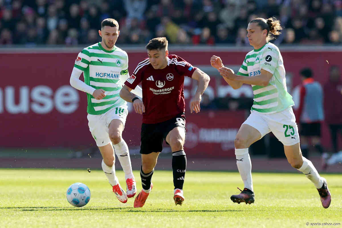 🤯 Fans scrap choreos before kick-off: trouble at 2. Bundesliga derby
