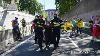 Extinction Rebellion blokkeert opnieuw toegang tot A12 in Den Haag