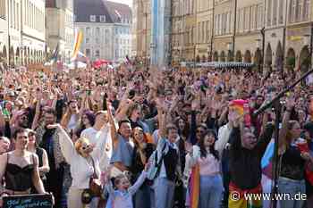 So läuft der CSD in Münster – Kundgebung auf dem Prinzipalmarkt