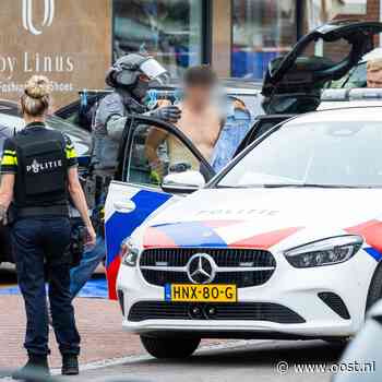 Man met vuurwapen aangehouden in Ommen, kleedjesmarkt tijdelijk ontruimd