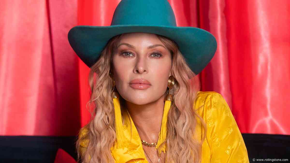 Elizabeth Cook, Rocked by the Death of Todd Snider, Finds Strength on a New Album