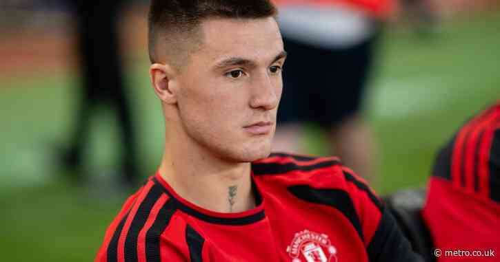 Why Benjamin Sesko is not playing for Man Utd against Milan in final friendly