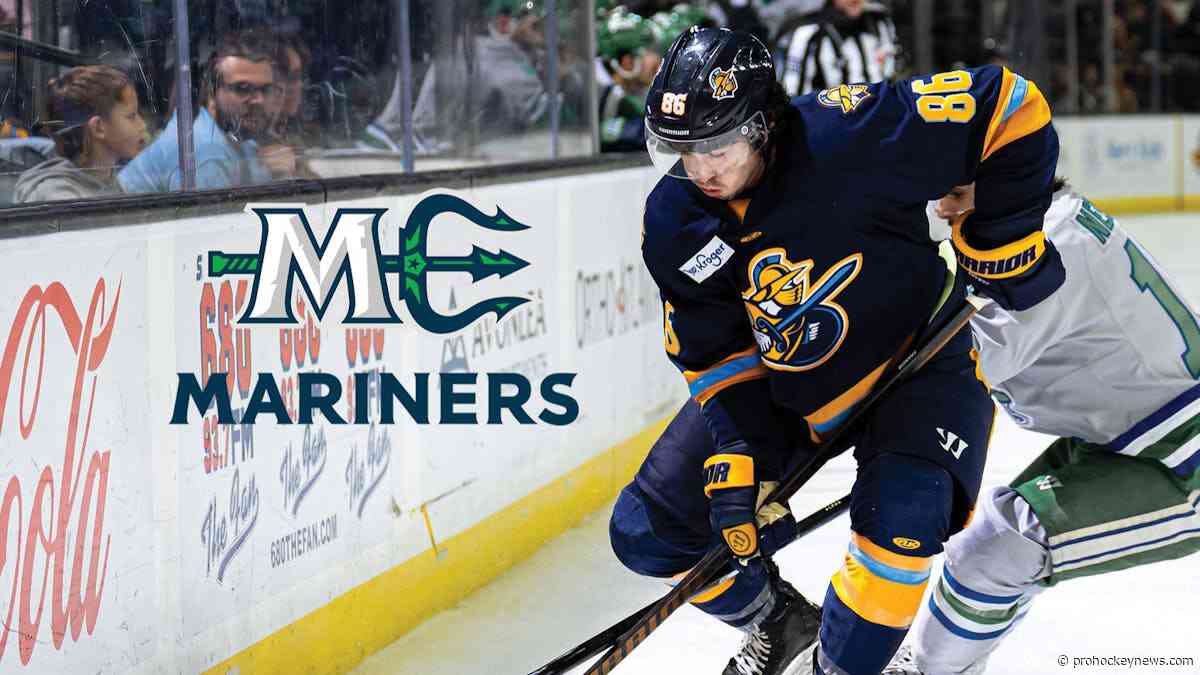 Francis agrees to terms with Mariners