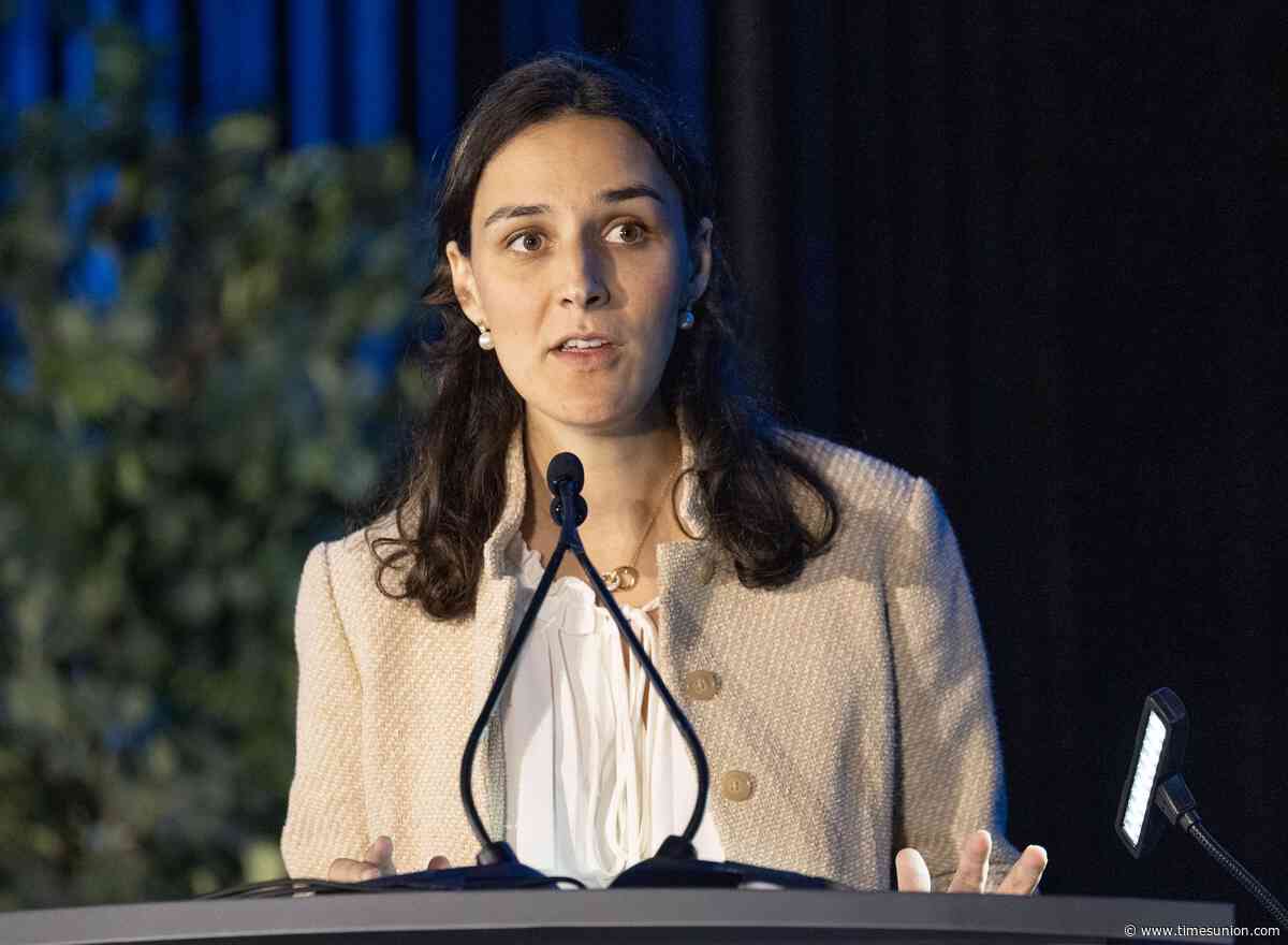 Charlotte Clement, daughter of Christophe Clement, embracing role in horse racing industry