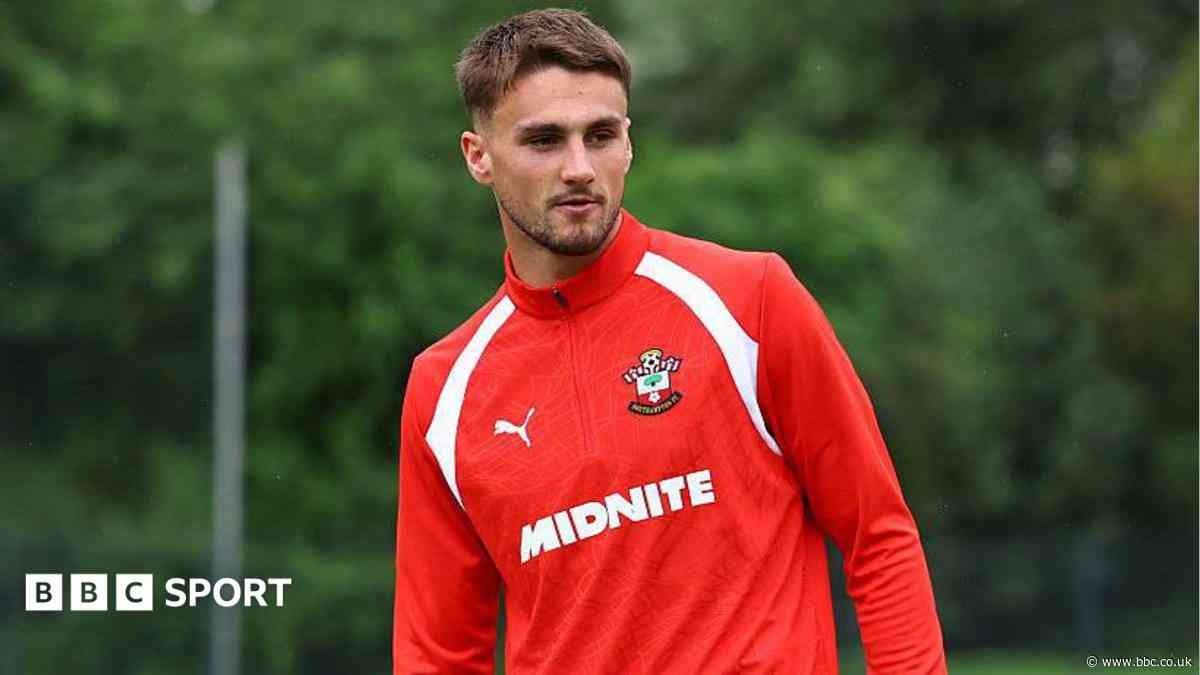 Saints reject £17.1m Benfica bid for Harwood-Bellis