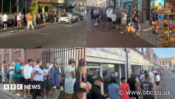 South weekly quiz: What were these people queuing for?