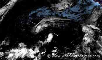 Hawaii's Big Island lashed by rain and wind as Tropical Storm Lala closes in