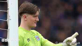 Cambridge sign goalkeeper Breeze from Carlisle
