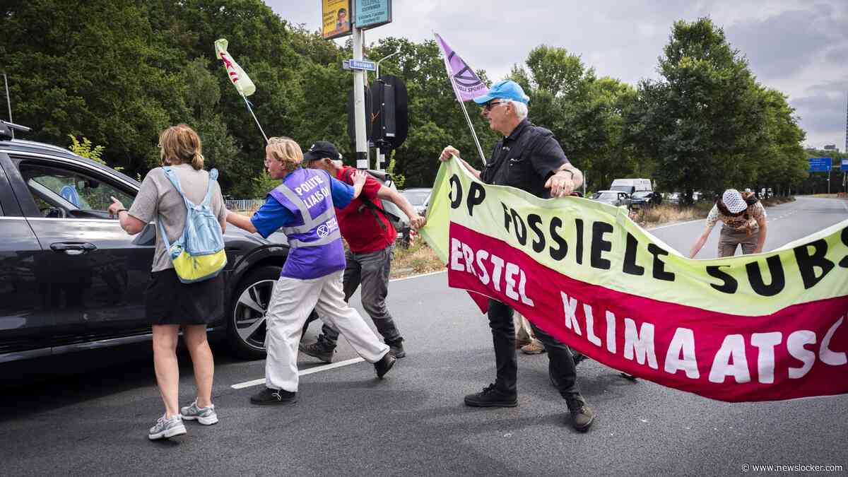 Omstanders verontwaardigd om wegblokkade XR-activisten dag na dodelijk ongeluk bij boerendemonstratie: ’Respectloos’