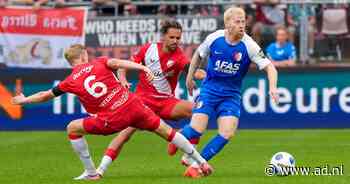 Eerste kansen FC Utrecht, AZ neemt regie in de Galgenwaard over