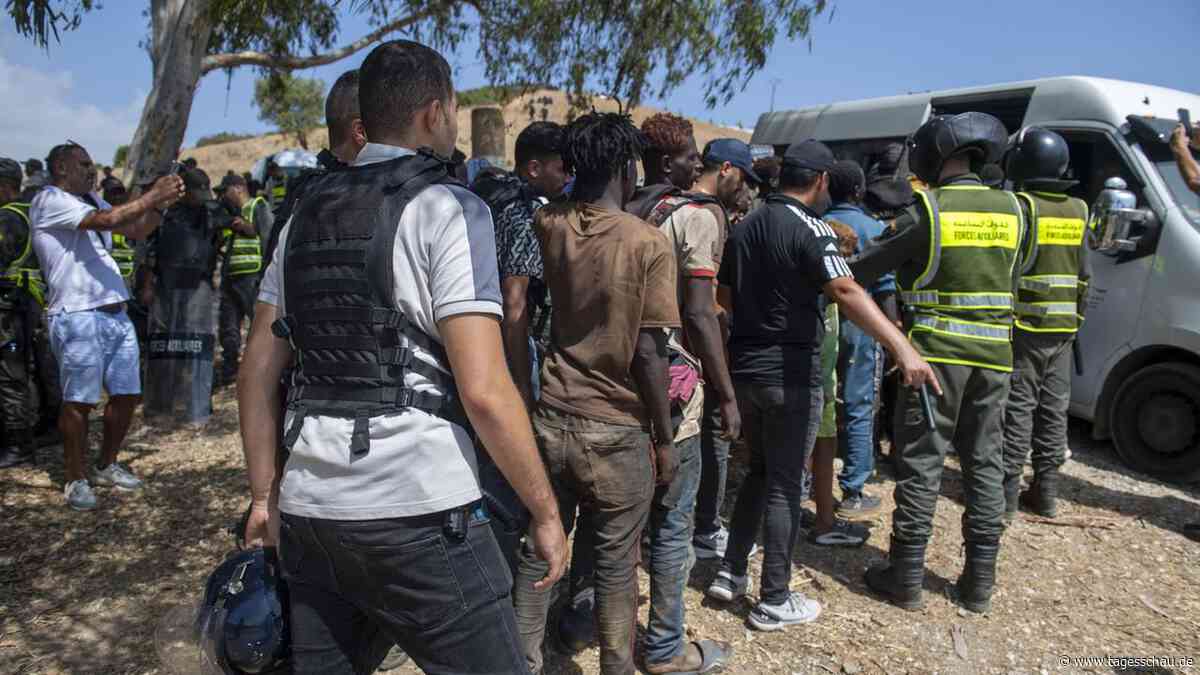 Spanische Exklave Ceuta: Viele Sicherheitskräfte, Chaos ausgeblieben
