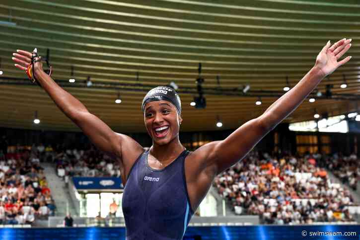 Sara Curtis Brings Italian 50 Free Record Under 24 Seconds With A 23.99 For Bronze In Paris
