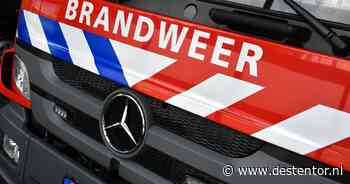 Rook zonder vlammen bij Punthorst, brandweer prikt de bodem vol met water