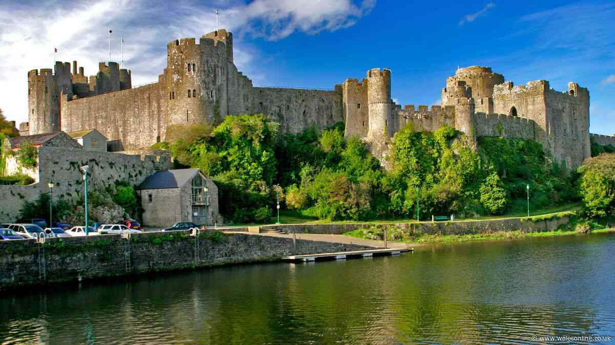 This underrated walled market town has a medieval castle and pubs overlooking the water