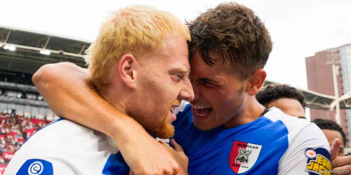 AZ beleeft perfecte Eredivisie-start en duwt FC Utrecht in de problemen