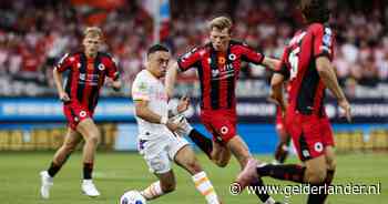 LIVE eredivisie | PSV op zoek naar tweede treffer tegen koploper Excelsior, Ivan Perisic kopt bijna raak
