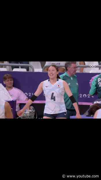 Maybe the hardest part of Team Japan's warm-up is holding back the laughs. 😂 #Olympics #Volleyball