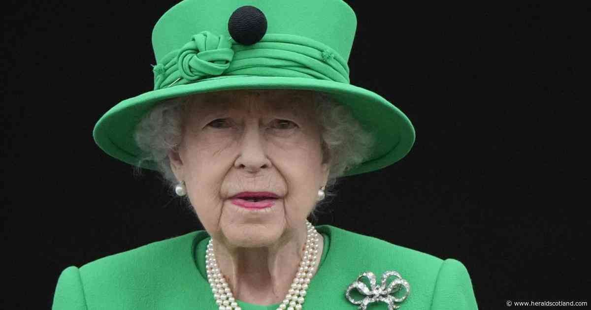 Queen Elizabeth 'abhorred' Ian Paisley and his politics says former Irish president