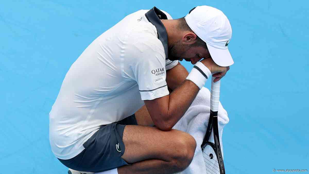 Djokovic knocked out early in Cincinnati after struggling in sapping heat
