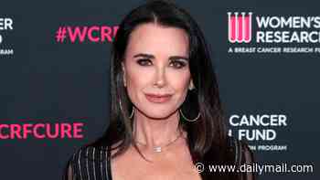Kyle Richards breaks down in tears as she reveals heartbreaking anniversary message from estranged husband Mauricio Umansky