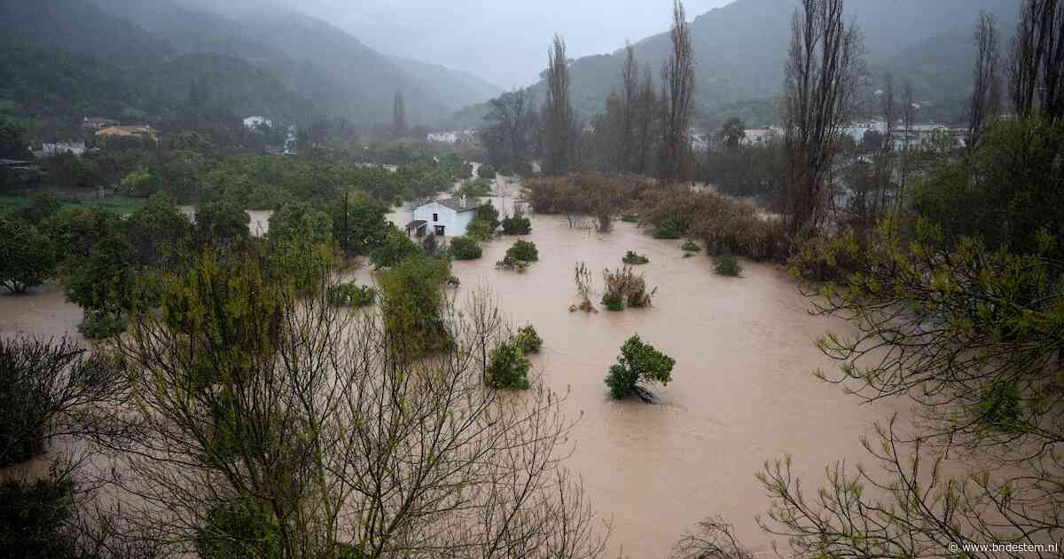 Doden en gewonden door overstroming en aardverschuiving in Spanje