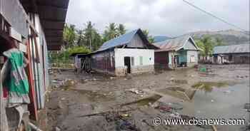 Videos capture the moment a devastating 7.7 magnitude earthquake hits Indonesia