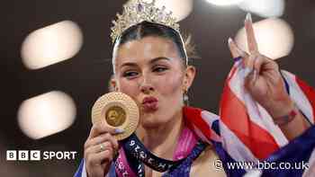 'Two out of four, baby' - Hunt wins 200m as she eyes historic quadruple