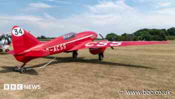 Proms display plane crashes but music goes on