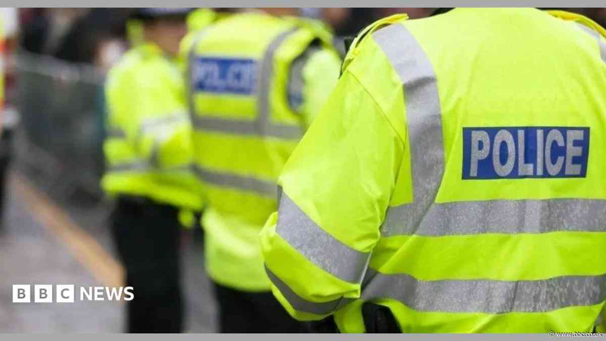 Police evacuate homes due to suspicious object
