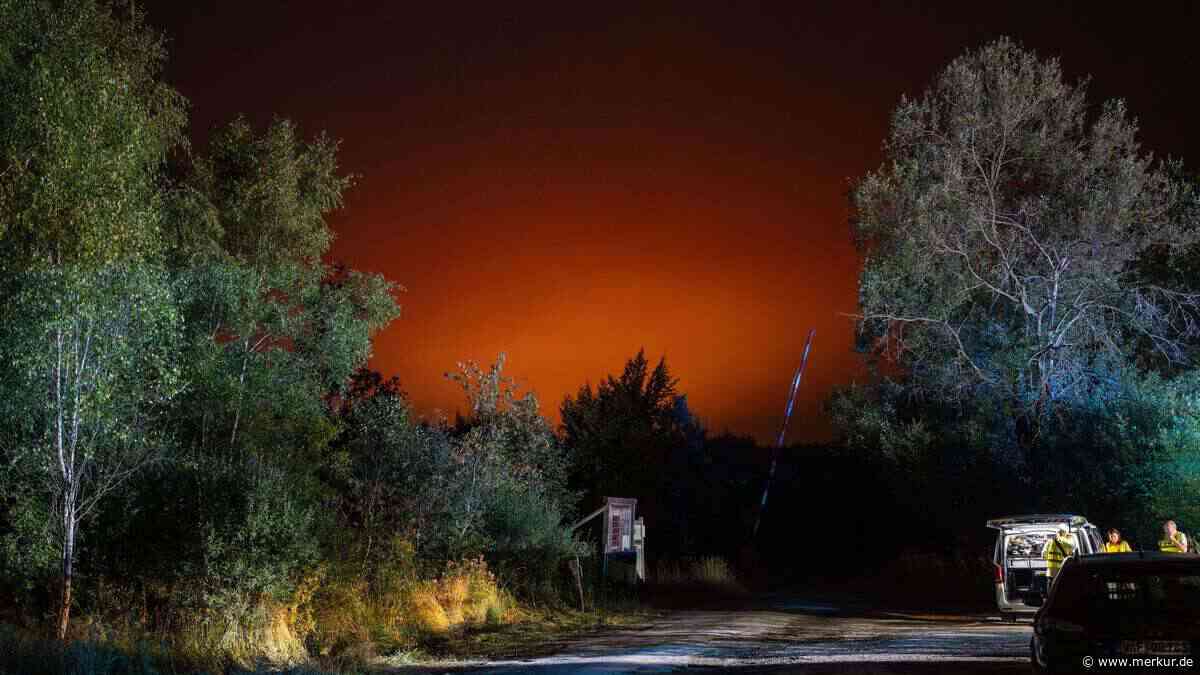 Waldbrand kurz vor deutscher Grenze: Erste Bewohner in Eifelstadt sollen Häuser verlassen