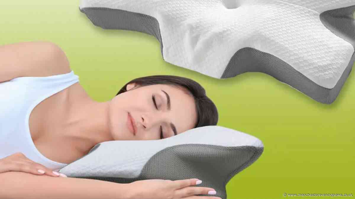 'Brilliant' orthopaedic pillow that 'helps my neck pain' is £5 instead of £55 in deal