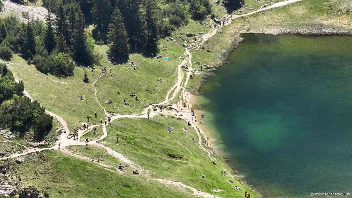 Hochbetrieb an Bergseen: Wenn Erholung zur Belastung für die Natur wird