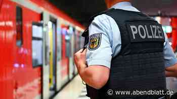 24-Jähriger torkelt nachts volltrunken in Bahnhof über 1200-Volt-Gleise