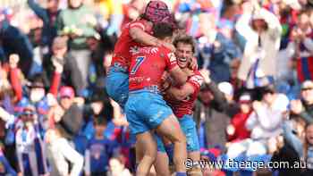 Knights keep top-four hopes alive with win over Titans