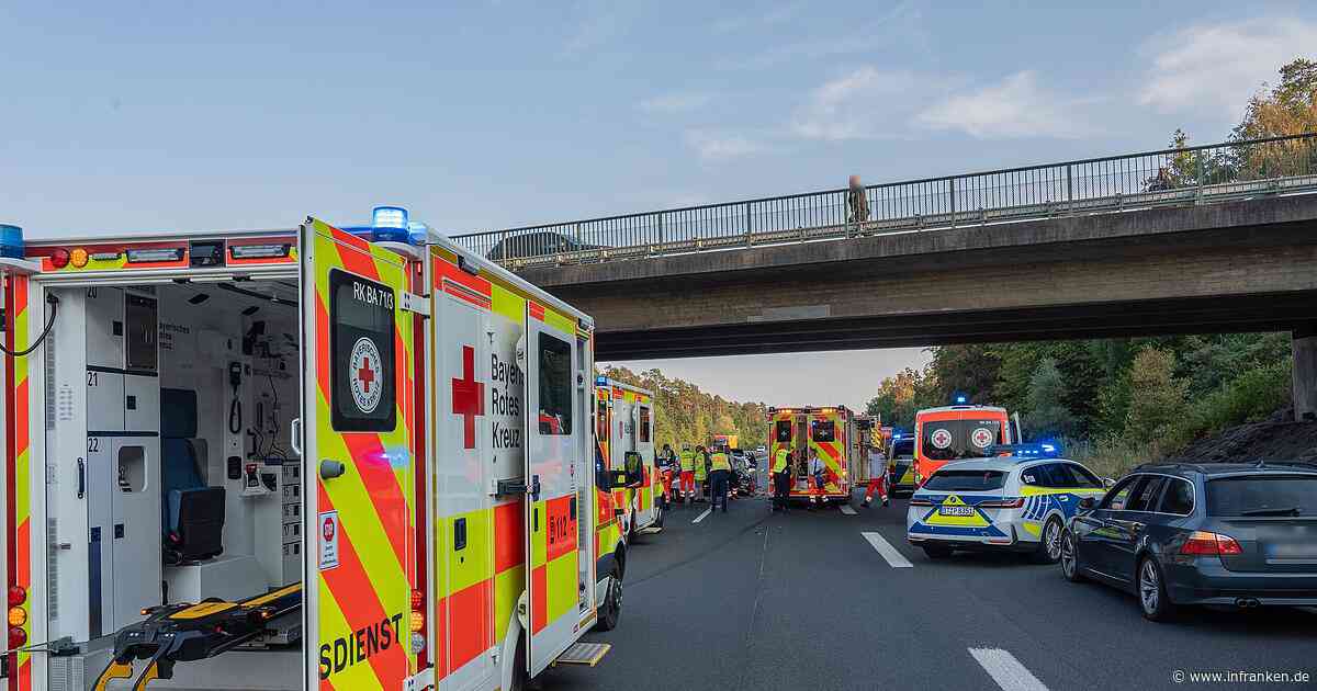 A73 bei Bamberg: Ein Toter und sieben Schwerverletzte nach Unfall