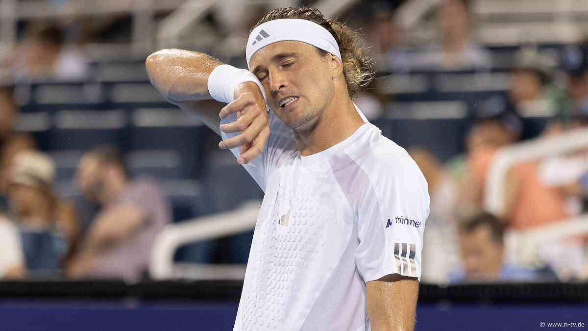 Djokovic übergibt sich: Zverev muss als Nachtarbeiter mächtig kämpfen