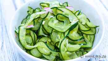Nur 4 Zutaten und ein ganz besonderer Kniff: So einfach gelingt Jamie Olivers Gurkensalat